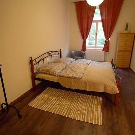 Comfort 2Bedrooms Quite Place!-Vinohrady Прага Екстериор снимка